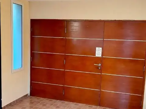 Casa 6 ambientes con 4 baños