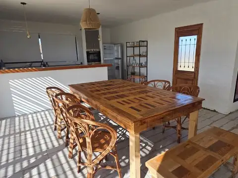 Casa Quinta a estrenar en Villa Ruiz