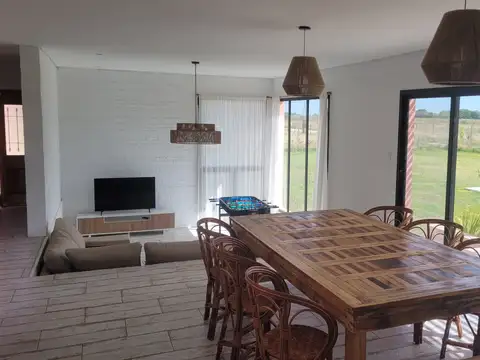 Casa en Venta en San Andres de Giles, USD 129.000