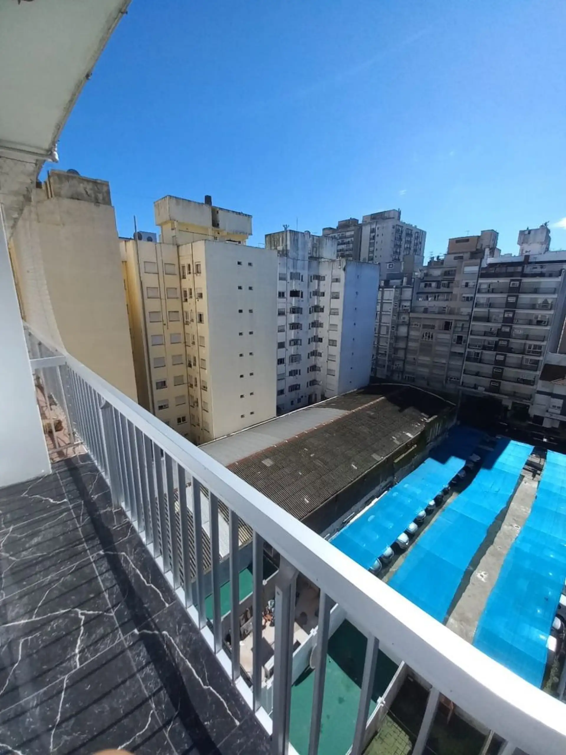 Depto 1 amb c/frente abierto c/balcon