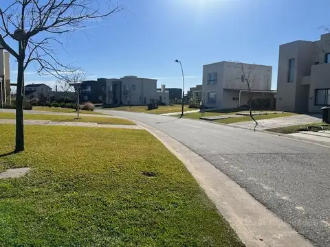 Lote interno en venta Barrio Acacias