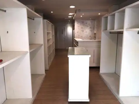 Catamarca 1600. Entre San martin y Luro