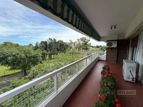 Departamento en Venta en Acassuso Vias  /  Santa Fe, Acassuso