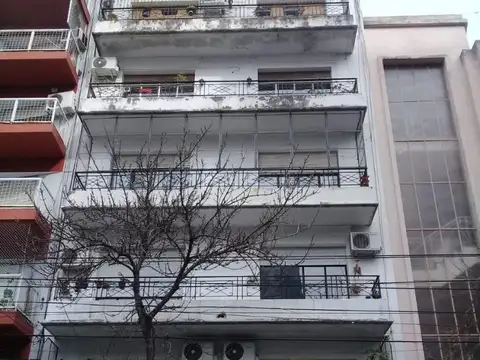 Valentin Gomez 2942 , Piso 2