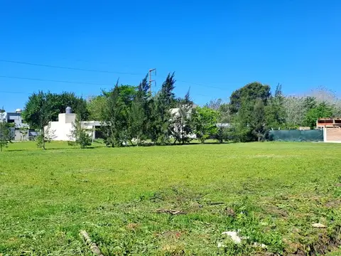 VENTA LOTE EN AV. 38 Y 147 - LA PLATA