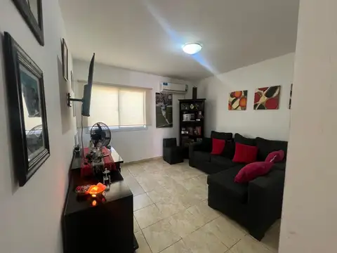 Depto Tipo Casa en Venta en Los Boulevares, USD 81.999