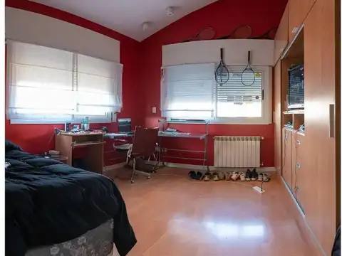 VENDO CASA 4 DORMITORIOS EN URCA