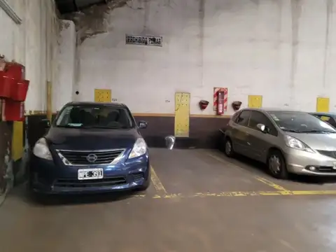 Av Rivadavia 3700, Piso 1