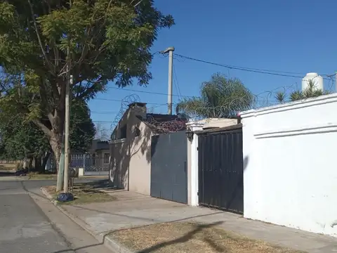 Casa 6 ambientes con 3 baños