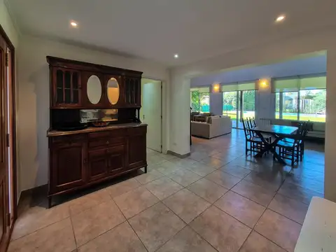 Casa en Venta al Oeste