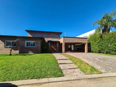 Casa en Venta en Funes Hills Miraflores, USD 450.000