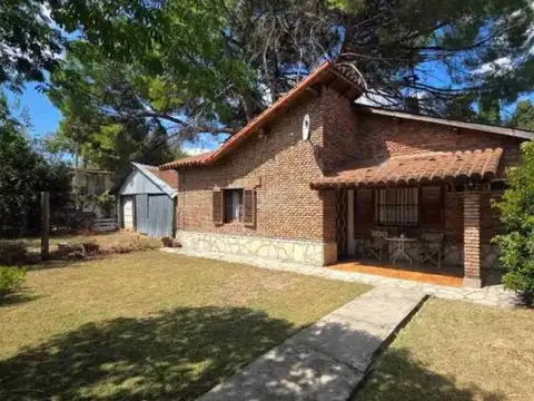 CASA CON LOTE 730 M2 -  EN ITUZAINGO - IDEAL DESARROLLO