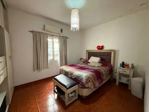 Casa en Venta en Castelar, USD 89.000