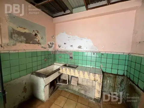 (DBJ-357) AV. DE LOS CORRALES  6536 - ACEPTA METROS