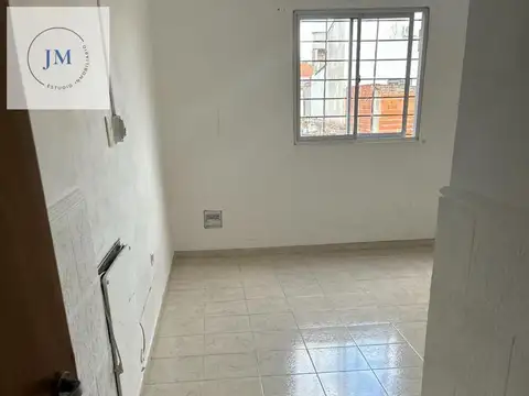 Departamento en Venta en Villa Santos Tesei, USD 21.000