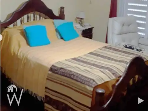 VENDO o PERMUTO - CASA en B° SOMISA de 3 habitaciones