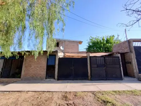 CASA MAS PROYECTO DE DOS DEPARTAMENTOS 