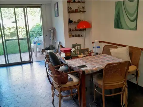 Casa en Venta en Vicente Lopez Vias / Maipu, USD 425.000