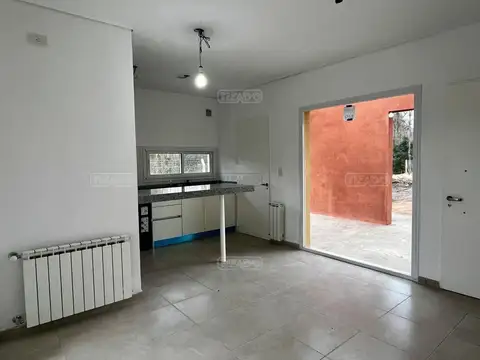 Alquiler anual casa 2 dorm Casas Santa Guadalupe