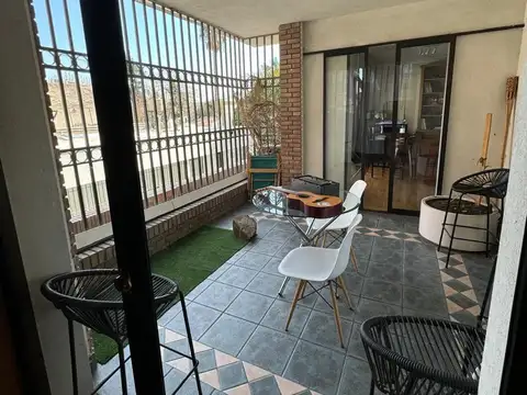 Departamento en Venta con 3 cocheras