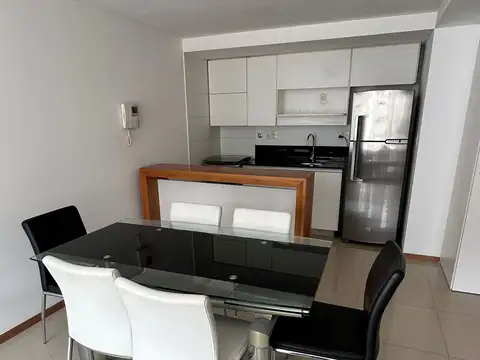 Departamento en Alquiler con 1 cocheras