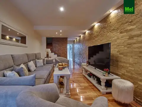 Casa 4 Ambientes|Cochera Doble,Jardín |Venta, Urquiza