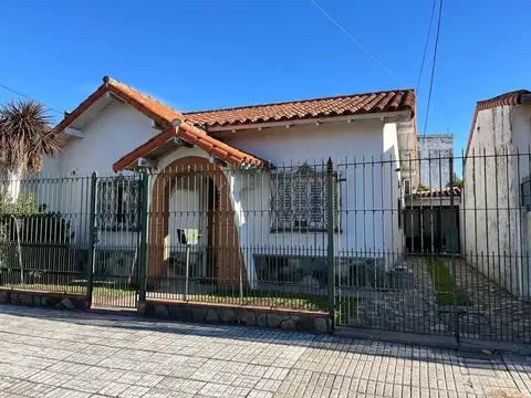 Casa en Venta en Bernal, USD 93.000