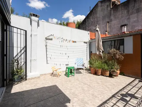 Venta Casa cinco ambientes Flores Nuevo Valor