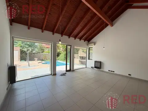 Alquila Casa Gerencial, B° Capellan - 4 Dormitorios