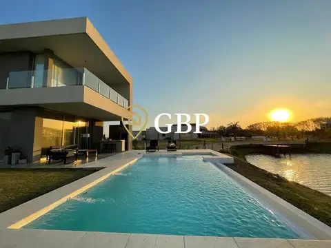  Casa en venta en Canning Barrio La Alameda 