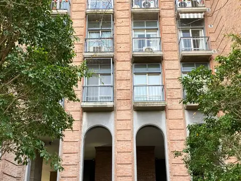 Semipiso Alto vista abierta -Torre Categ.- 2 dorm+dep.de serv.- Vigilancia - 137 m2 + 2 Cocheras - Impecable 