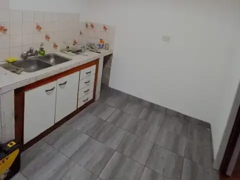 Depto Tipo Casa 2 ambientes con 1 baño