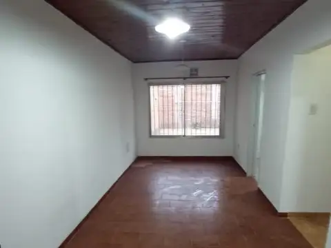 Depto Tipo Casa en Alquiler en Lanus Oeste, $ 790.000