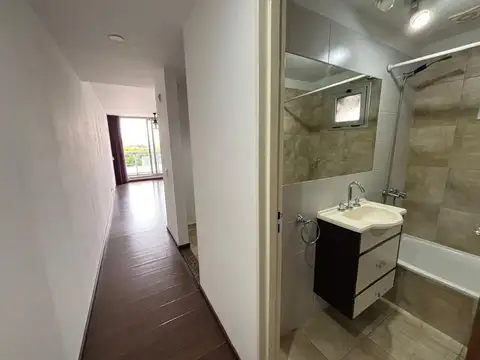Departamento en Alquiler en Abasto, $ 370.000