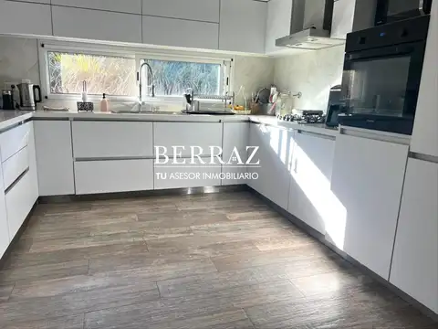 Casa en Alquiler en Haras Santa Maria - Los Robles, USD 1.550