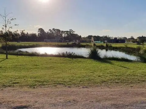 Venta Lote Barrio Las Calandrias  PERMUTA y CUOTAS