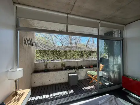 DEPTO MONOAMBIENTE VENTA MONTE CASTRO CON BALCON