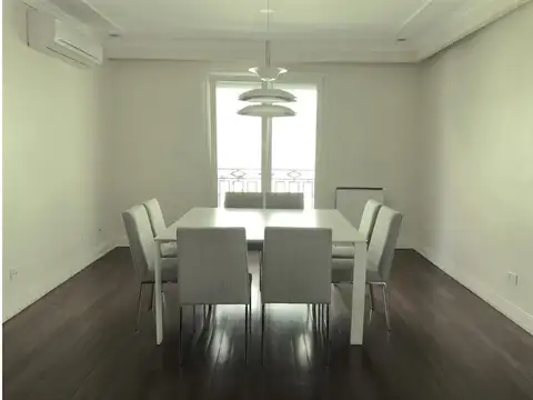 Departamento en Venta con 2 cocheras