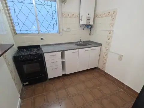 Depto Tipo Casa en Alquiler de 3 ambientes