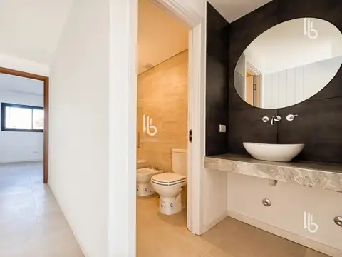 Depto Tipo Casa en Venta con 1 cocheras