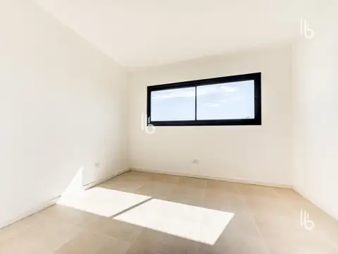 Depto Tipo Casa 5 ambientes con 2 baños