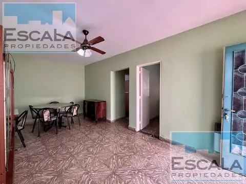 CASA INTERNA UN DORMITORIO CON PATIO