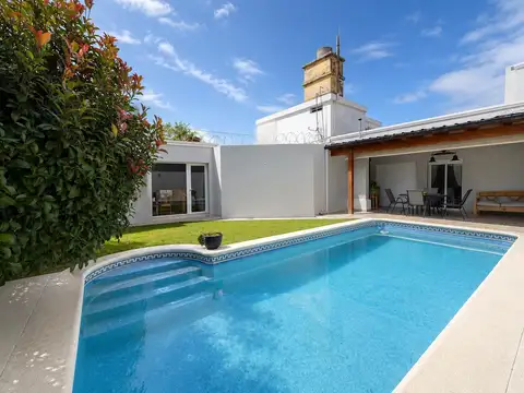 Casa en Alquiler ideal uso comercial metros de Fuerza Aerea
