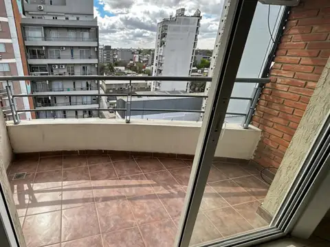 Departamento en Alquiler con 1 cocheras