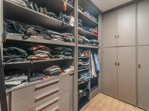 Departamento 7 ambientes con 4 baños