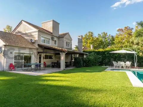 Casa en Venta de 4 dormitorios