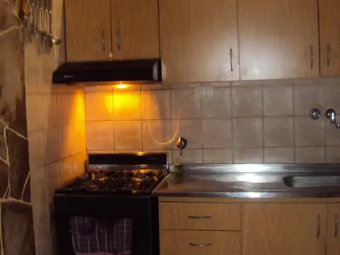 VENTA CASA 3 DORMITORIOS, PATIO Y TERRAZA