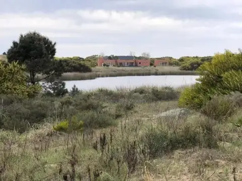 Terreno en venta - 1100mts2 - Barrio Marítimo, Punta Médanos