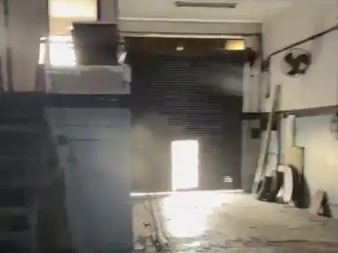 ESPECTACULAR GALPON CON BAÑO A MTS DE ACCESO OESTE