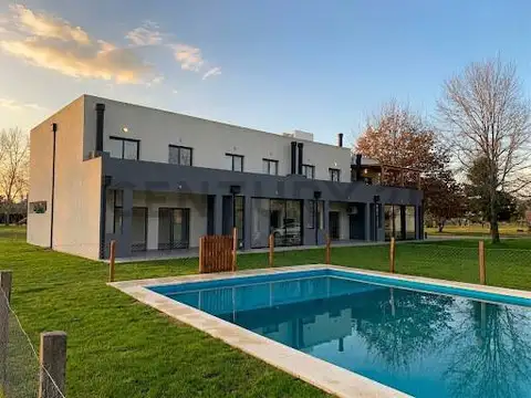 DUPLEX 4 AMB. CARDALES VILLAGE. TERRAZAS III